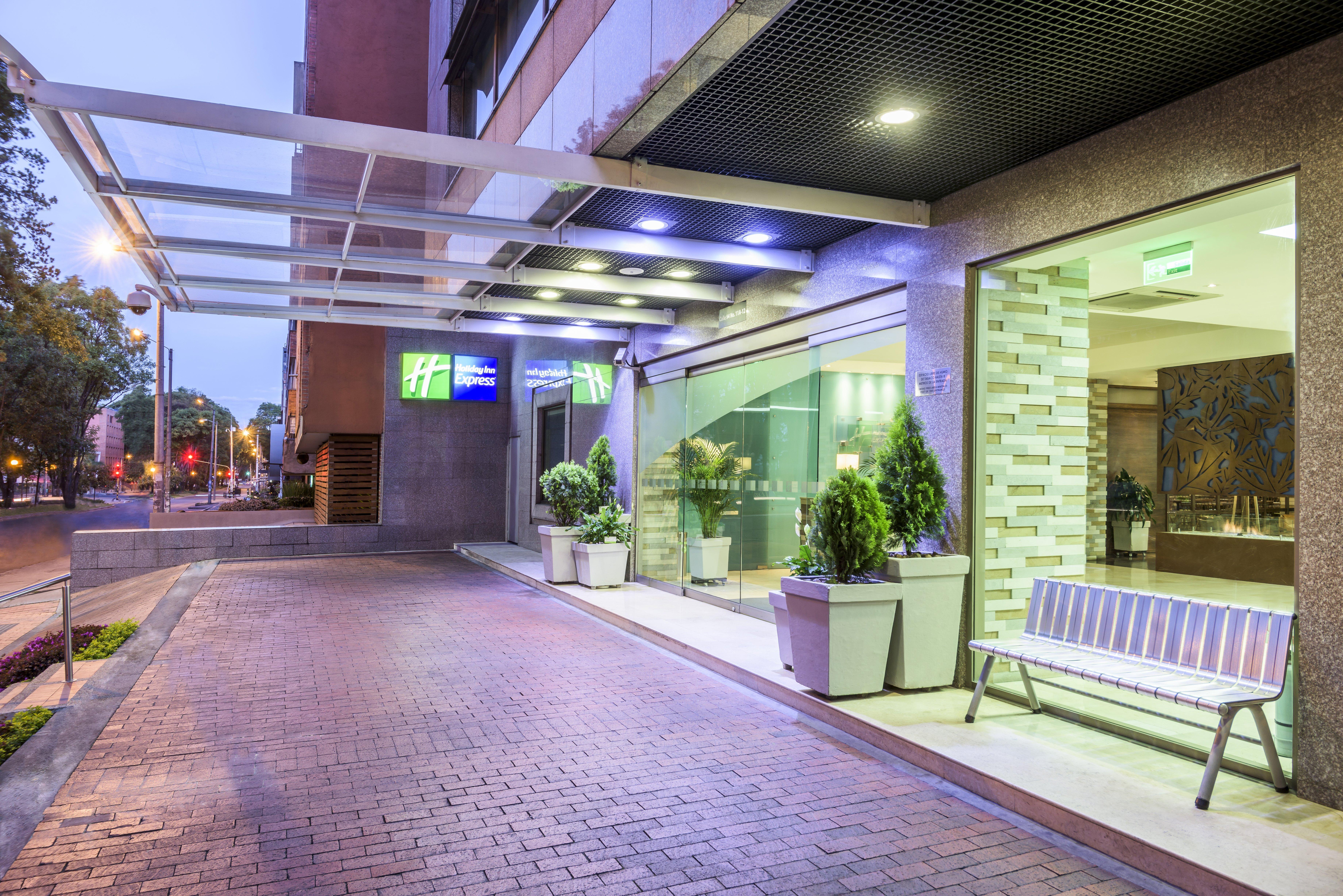 Holiday Inn Express Bogotá - Parque La 93, an IHG Hotel Esterno foto