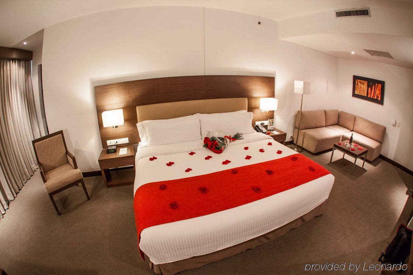 Holiday Inn Express Bogotá - Parque La 93, an IHG Hotel Esterno foto