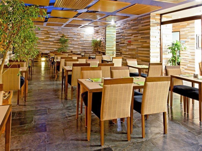 Holiday Inn Express Bogotá - Parque La 93, an IHG Hotel Esterno foto