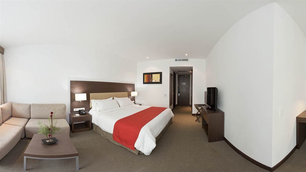 Holiday Inn Express Bogotá - Parque La 93, an IHG Hotel Esterno foto