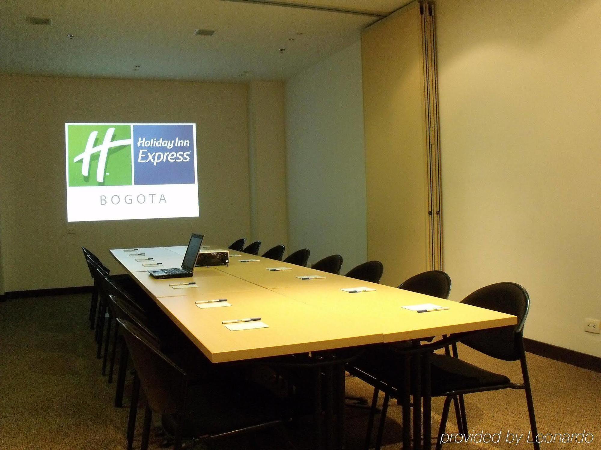 Holiday Inn Express Bogotá - Parque La 93, an IHG Hotel Servizi foto