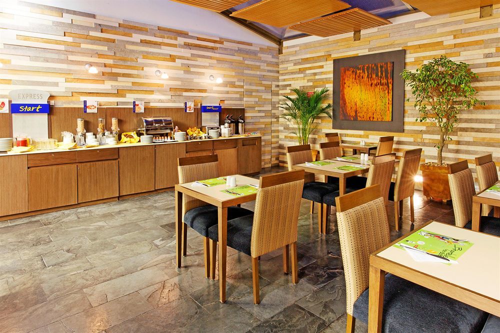 Holiday Inn Express Bogotá - Parque La 93, an IHG Hotel Ristorante foto